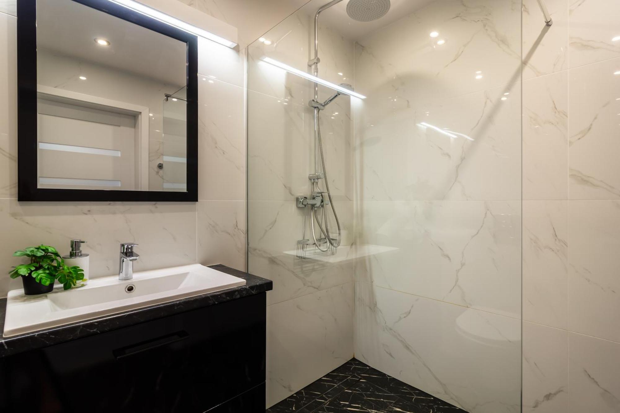 Apartament Near Sky Tower Вроцлав Экстерьер фото